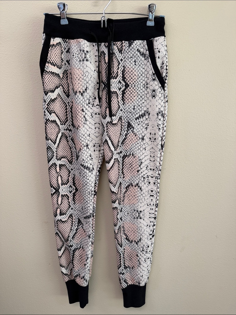 Snake-Print Jogger Pants in Black & Blush NEW SzS